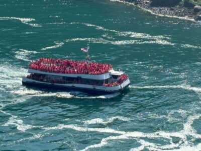 Walking Tour of Niagara Falls Canada and Hornblower Boat