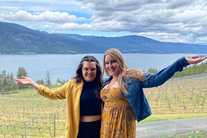 West Kelowna Half-Day Guided Wine Tour With 4 Wineries - Frind Estate brings wine tasting to the beach