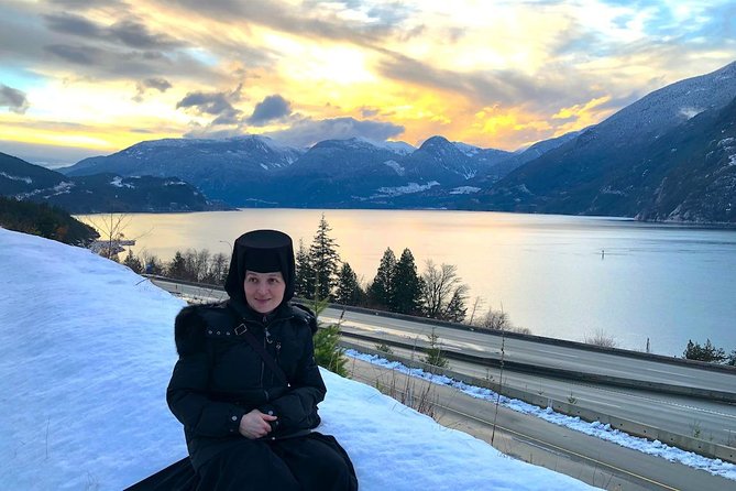 Whistler Sightseeing Tour from Vancouver: See Horseshoe Bay and Shannon Falls - Eagle country and the Sea to Sky scenery