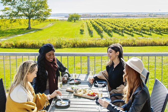 Wine Tour Wolfville Wine Tours in Nova Scotia- 6 Hours - Leaving Halifax for Wolfville wine country