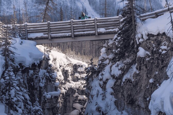 Winter Trip: Lake Louise, Marble Canyon, Emerald Lake, Banff - Banff town and Banff Avenue