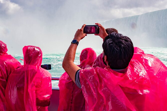 World Famous Boat Cruise with Historical Walking Tour and more - What the guides add to the day